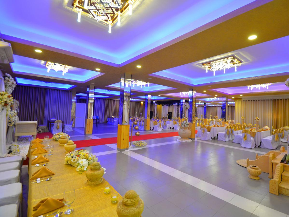 Capitalcity Hotel Badulla Exteriör bild